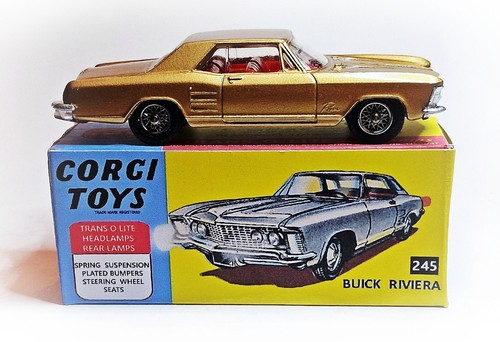 Corgi toys 245 buick - 245,