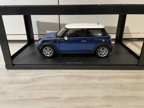 Autoart performance mini - performance,