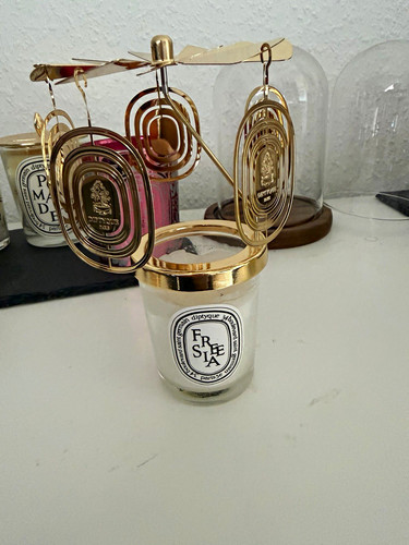 Diptyque mit rotierendem - diptyque,