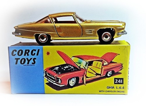 Corgi toys 241 chrysler - 241,