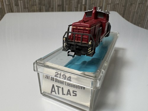 Atlas 261 diesel locomotive - db,